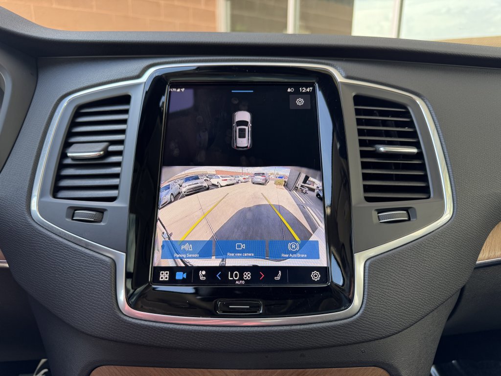 Used 2024 Volvo XC90 T8 Core w/ Protection Package Premier image 19