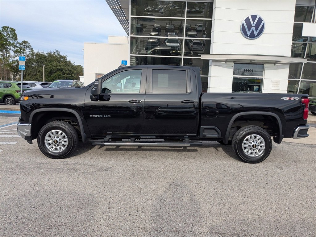 Used 2024 Chevrolet Silverado 2500 LT image 10