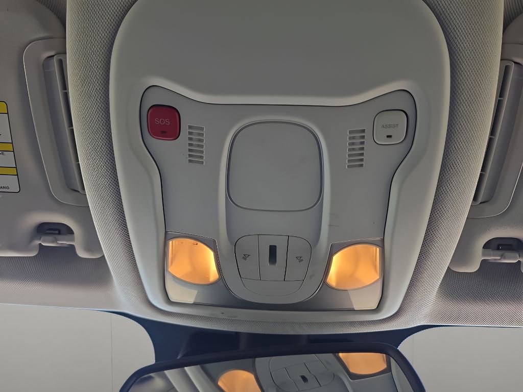 Used 2022 Jeep Renegade Latitude w/ Convenience Group image 27