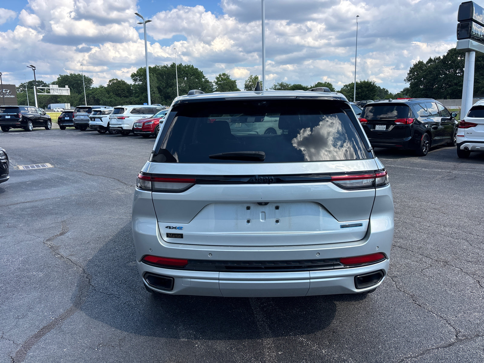 Used 2023 Jeep Grand Cherokee 30th Anniversary AWD/4WD image 6