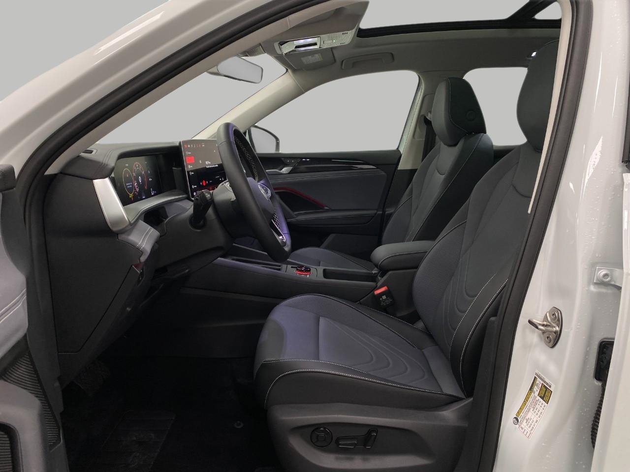 New 2026 Volkswagen Tiguan SE image 26