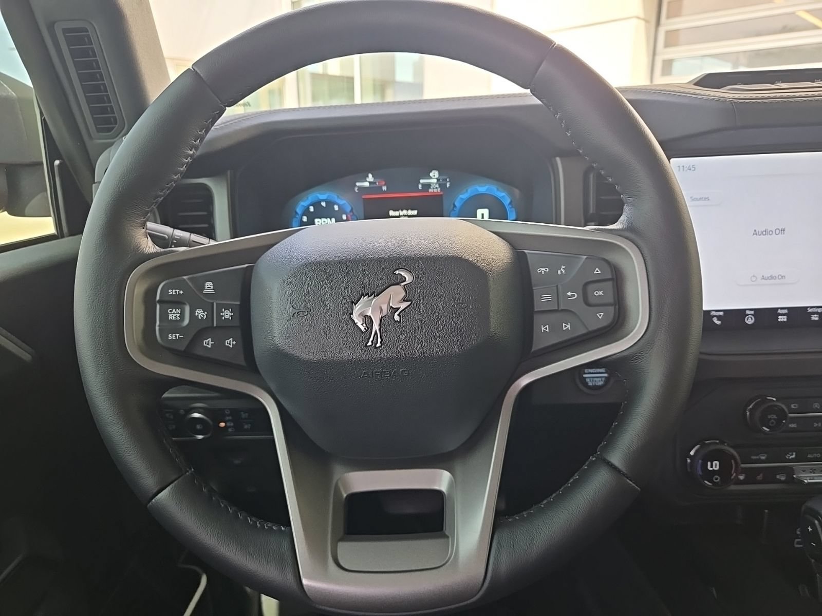 Used 2025 Ford Bronco Badlands AWD/4WD image 29
