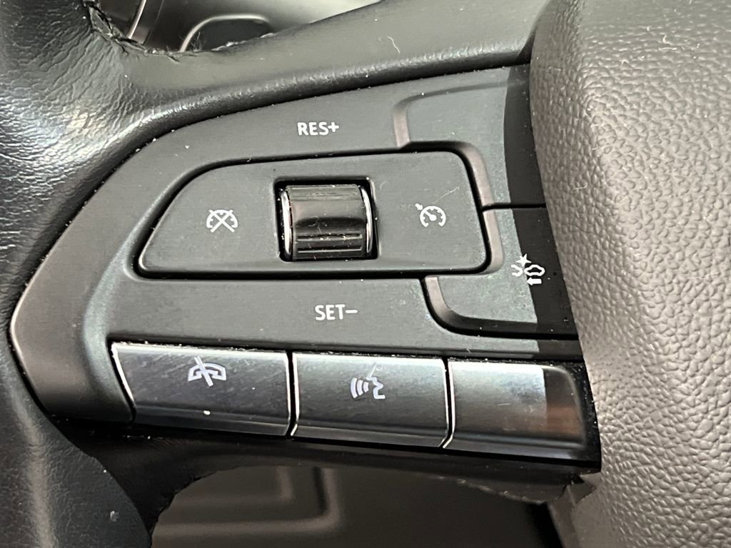 Used 2024 Cadillac XT4 Premium Luxury image 41