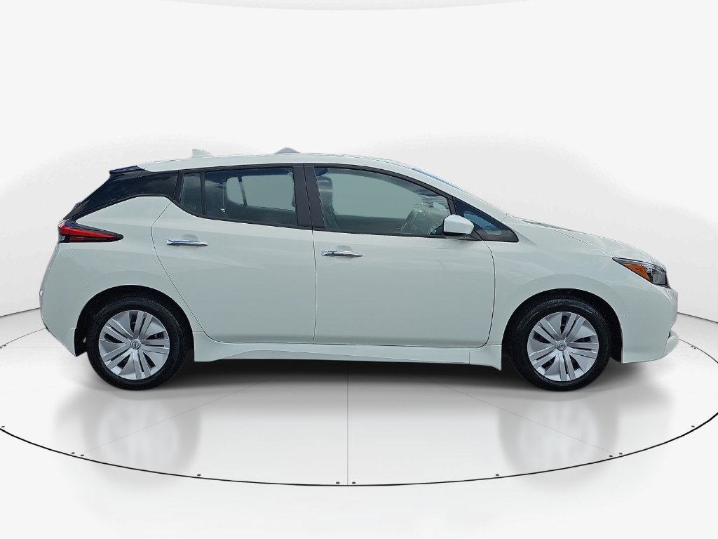 Used 2025 Nissan Leaf S FWD image 5