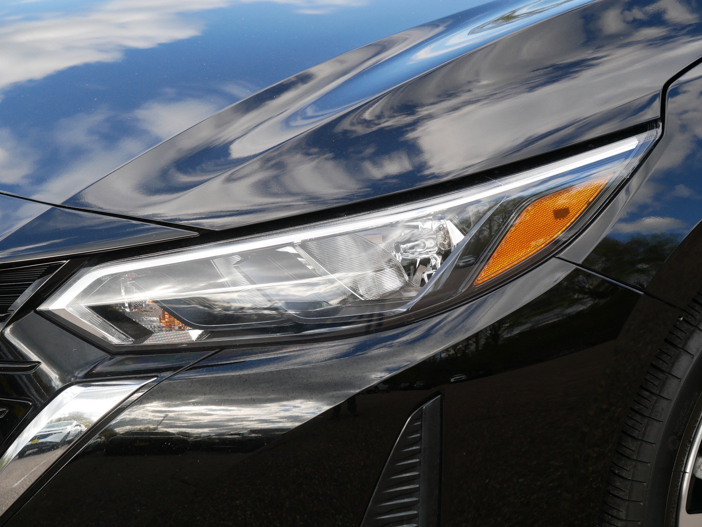 Certified 2024 Nissan Sentra SV w/ SV Premium Package FWD image 16