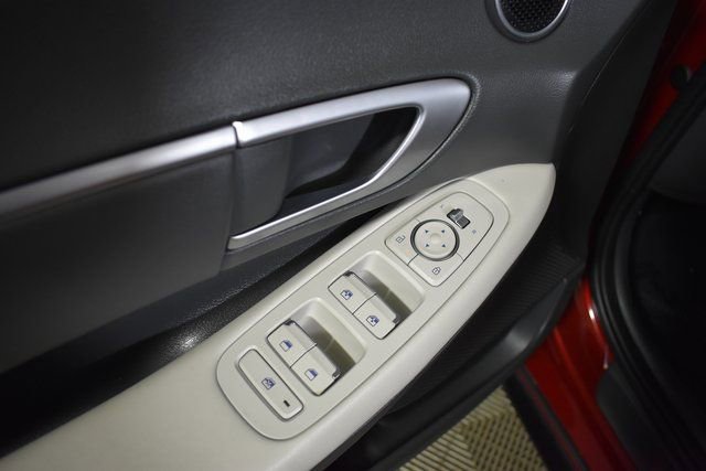 Used 2025 Hyundai Sonata SEL image 8