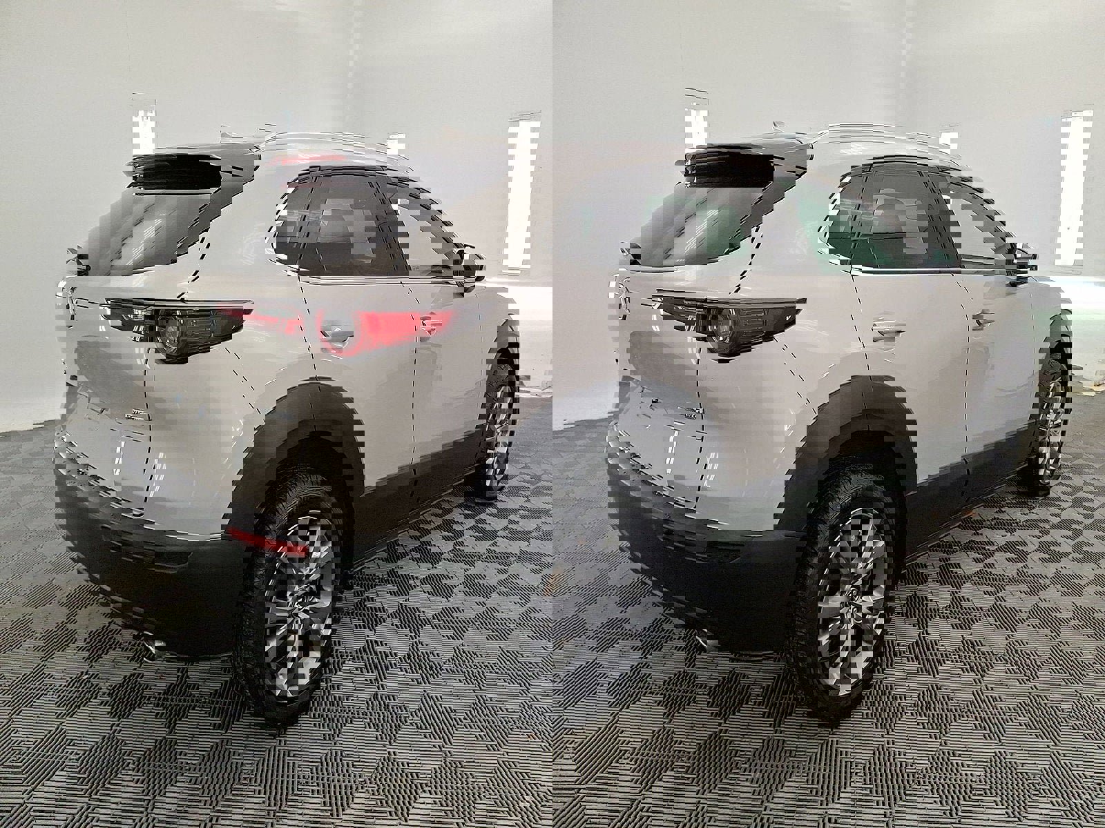 Used 2024 MAZDA CX-30 AWD 2.5 S w/ Premium Package image 25