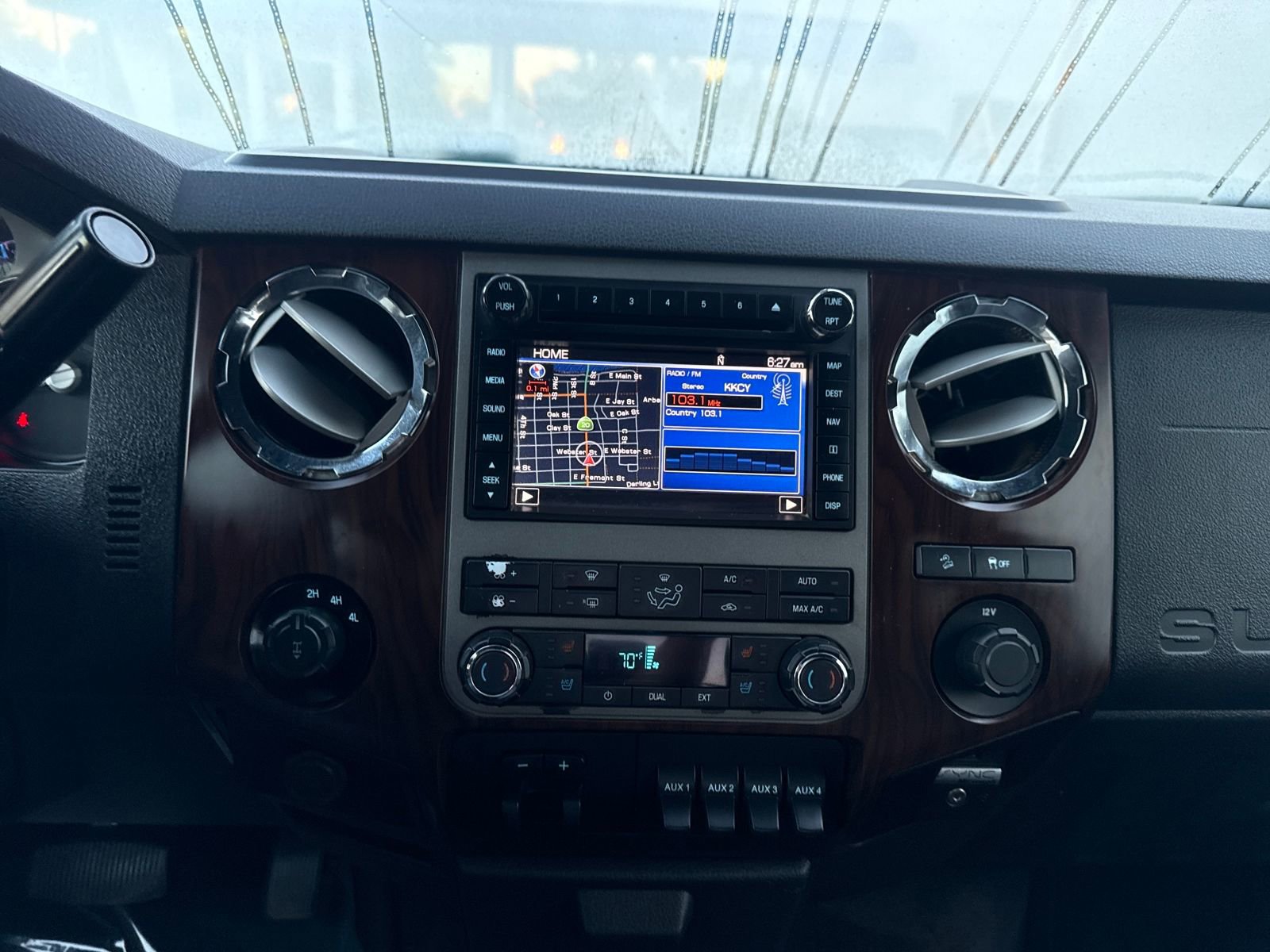 Used 2012 Ford F250 Lariat w/ Lariat Interior Pkg image 18