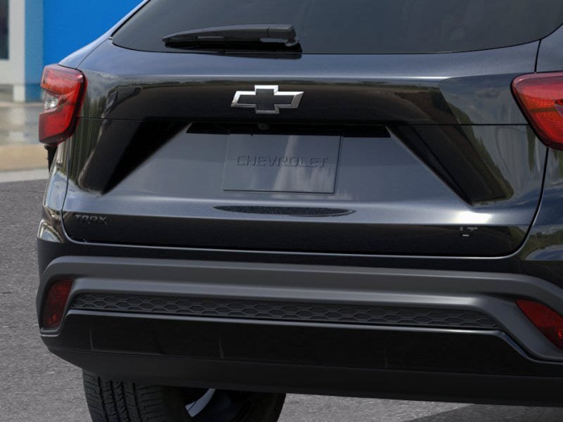 New 2026 Chevrolet Trax LT w/ Sunroof Package FWD image 14