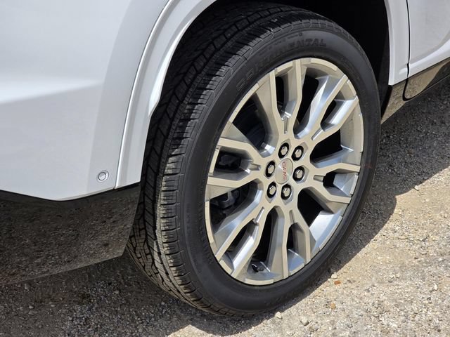 New 2026 GMC Acadia Denali w/ Super Cruise Package FWD image 6