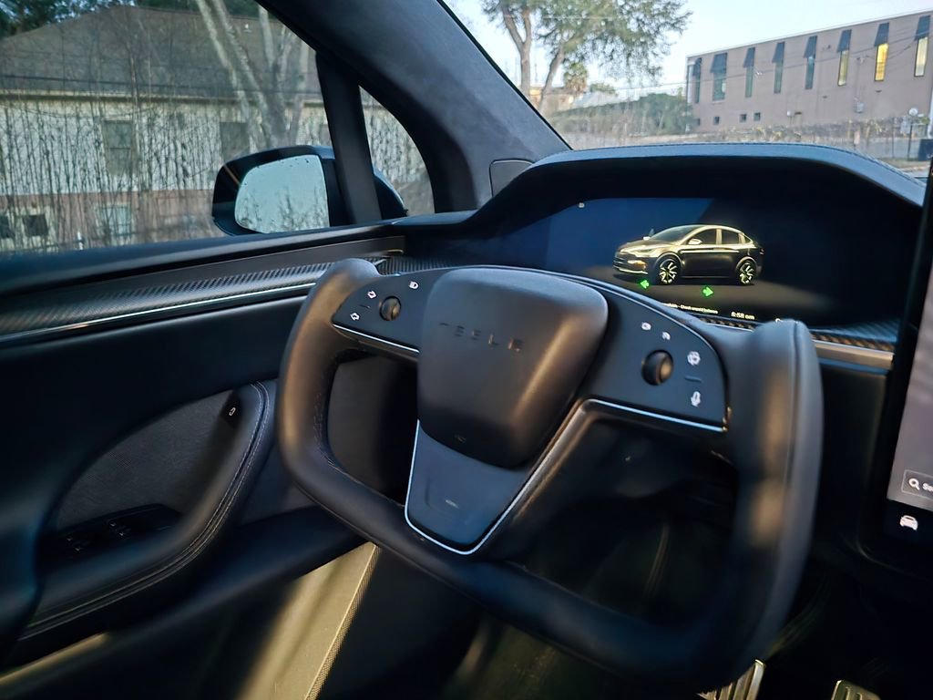 Used 2022 Tesla Model X Plaid image 58