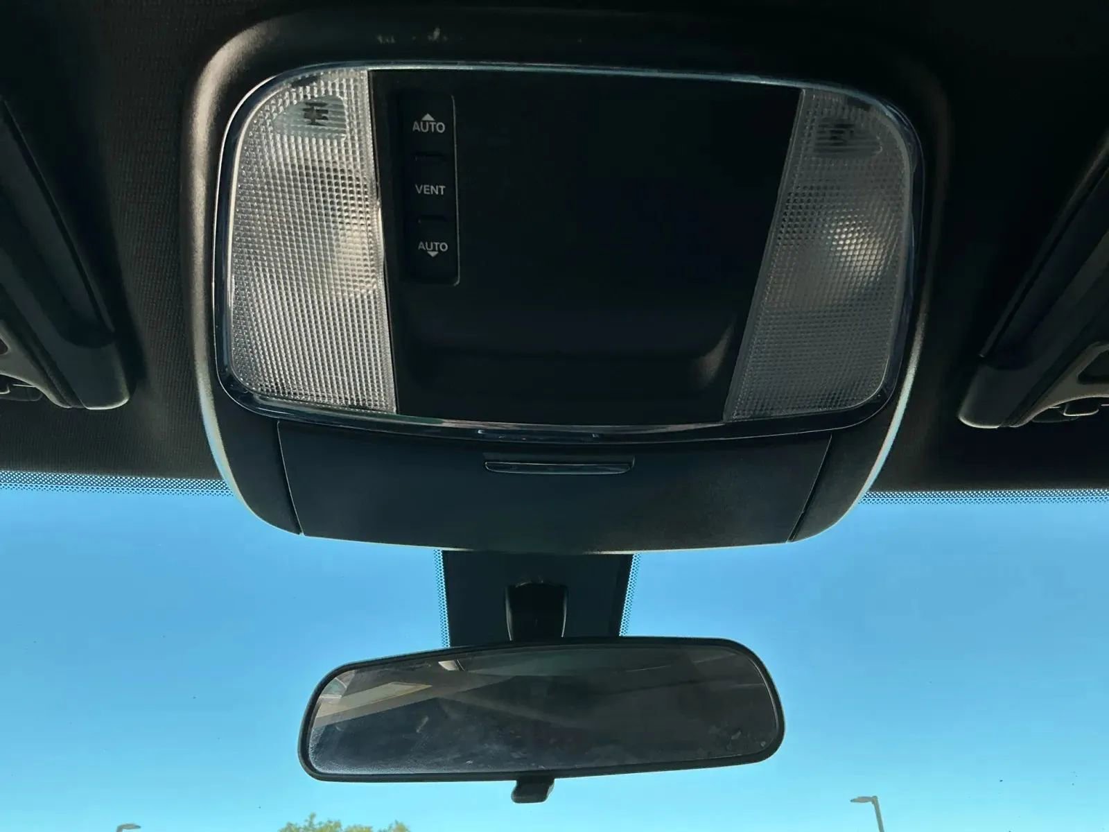 Used 2021 Dodge Charger SXT w/ Leather Interior Group image 31