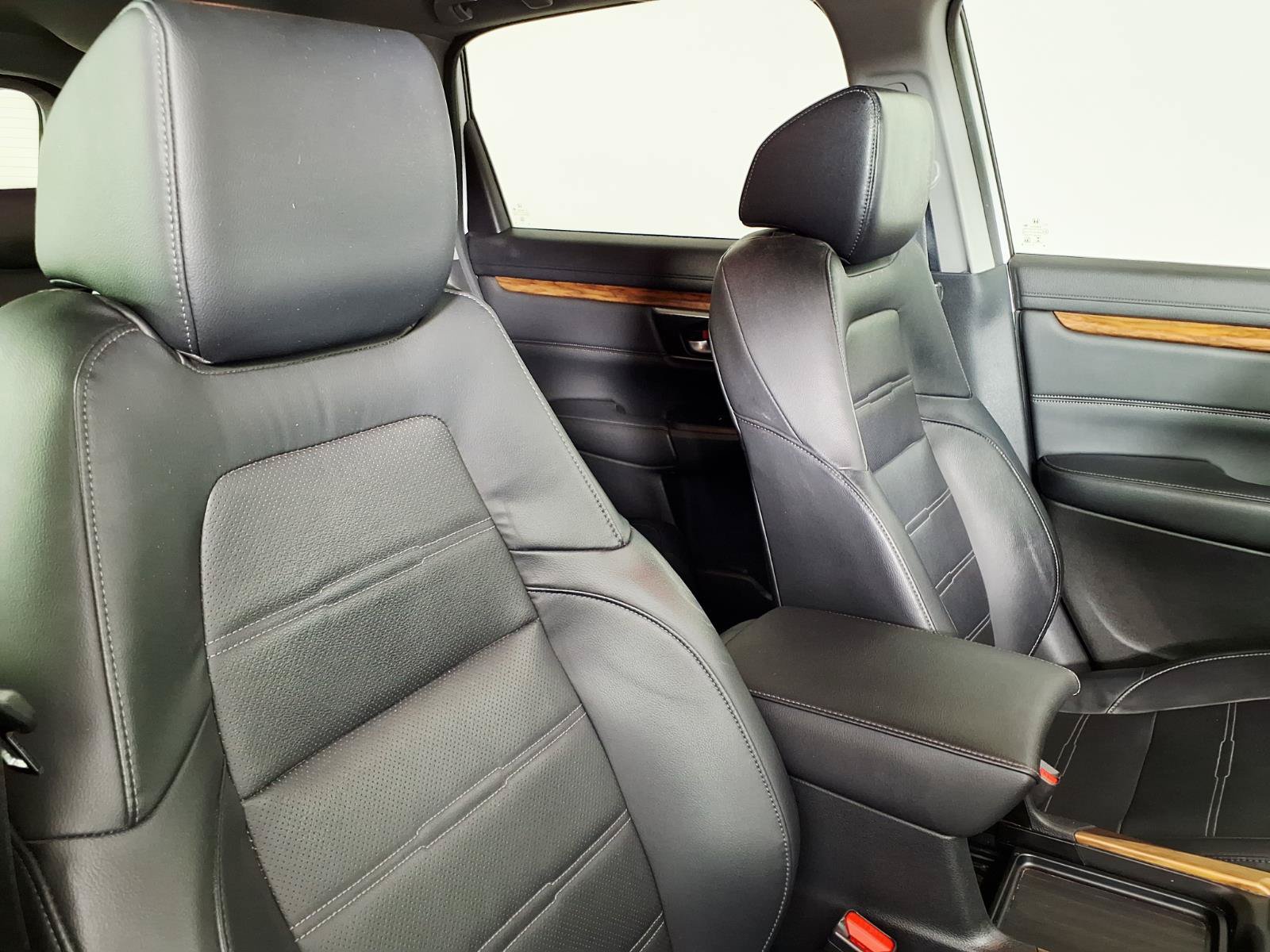 Used 2020 Honda CR-V Touring image 10