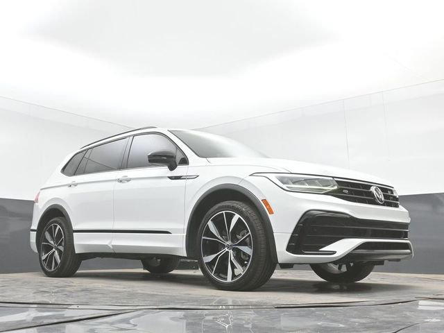 Used 2022 Volkswagen Tiguan SE R-Line FWD image 40
