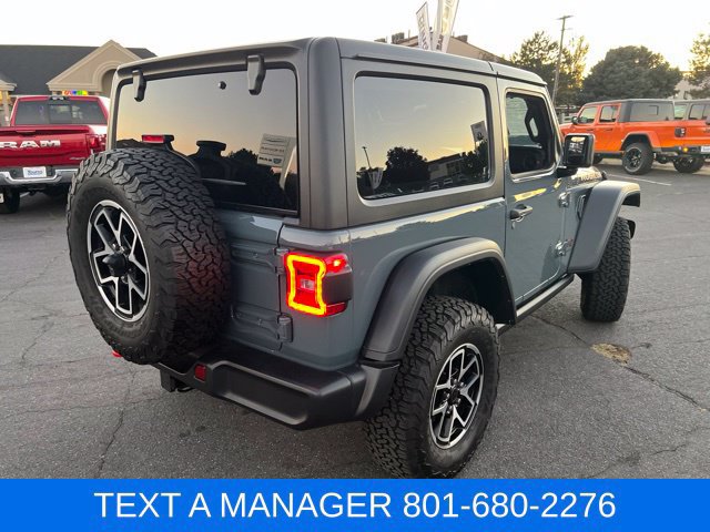 Used 2024 Jeep Wrangler Rubicon w/ Convenience Group AWD/4WD image 5