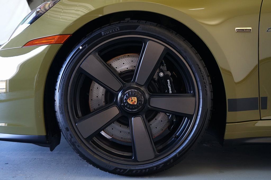 Used 2026 Porsche 911 GTS image 36