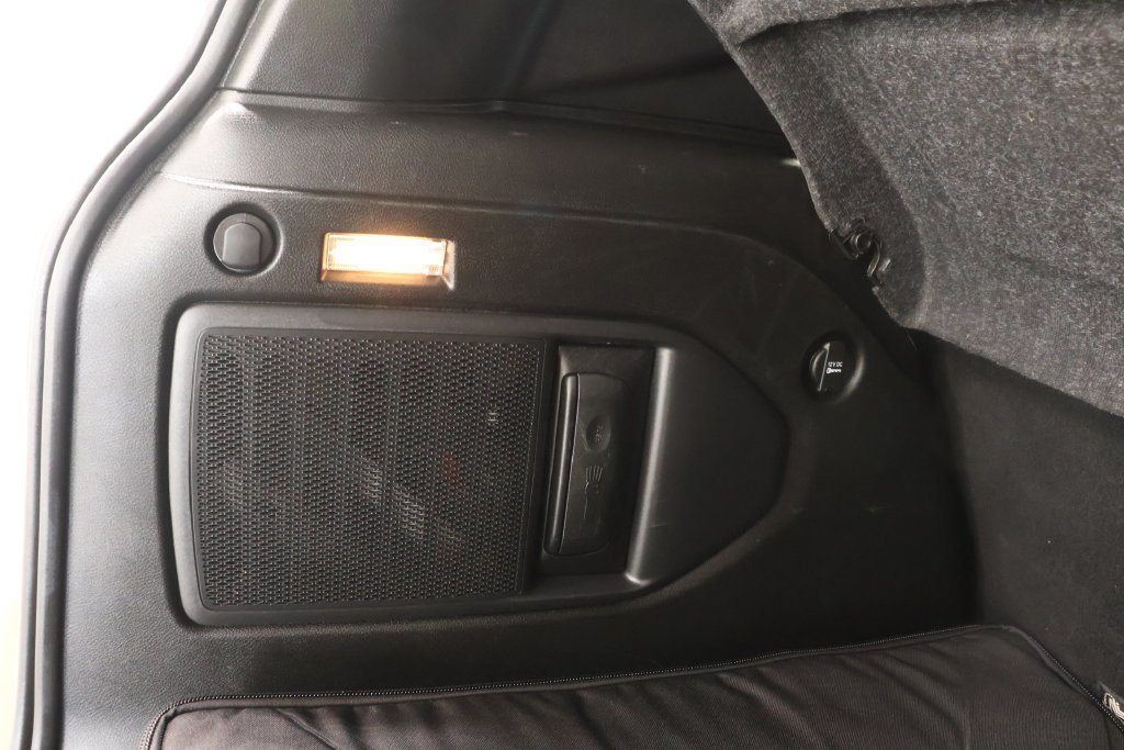 Used 2015 Jeep Renegade Trailhawk AWD/4WD image 26