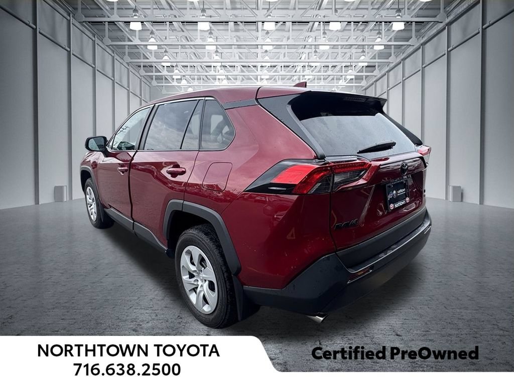 Used 2025 Toyota RAV4 LE AWD/4WD image 9