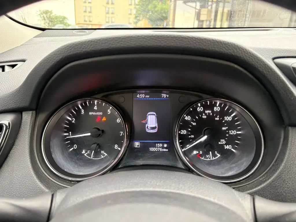 Used 2018 Nissan Rogue S w/ S Value Package AWD/4WD image 14