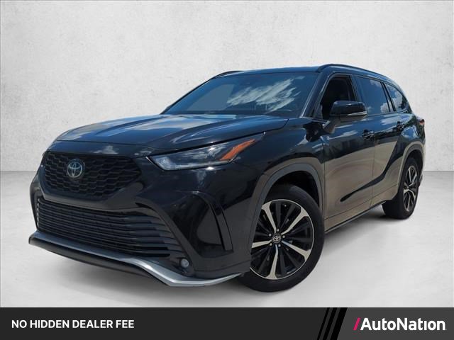 Used 2022 Toyota Highlander XSE FWD video 1