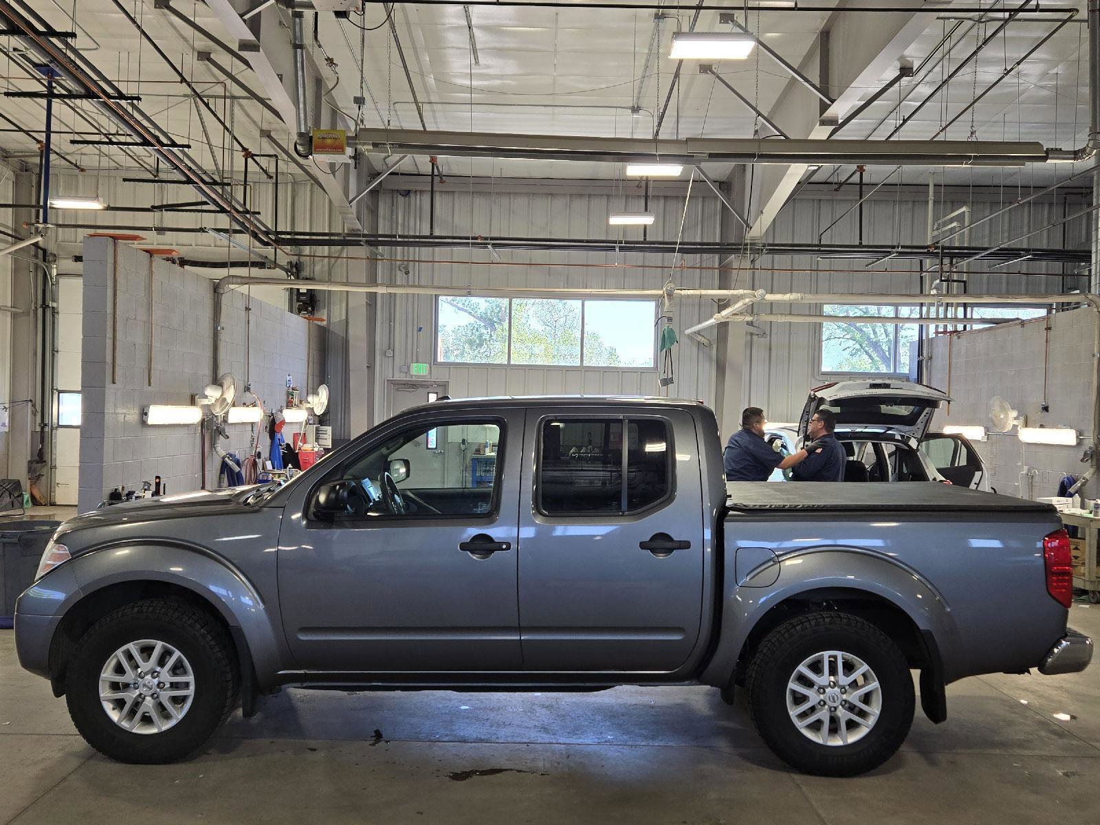 Used 2018 Nissan Frontier SV AWD/4WD image 7