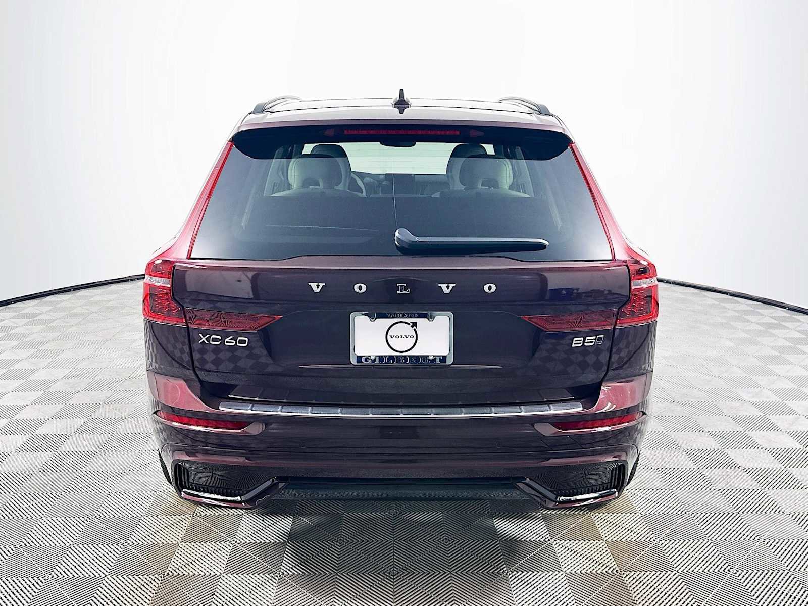 New 2026 Volvo XC60 B5 Ultra w/ Climate Package PRO AWD/4WD image 6