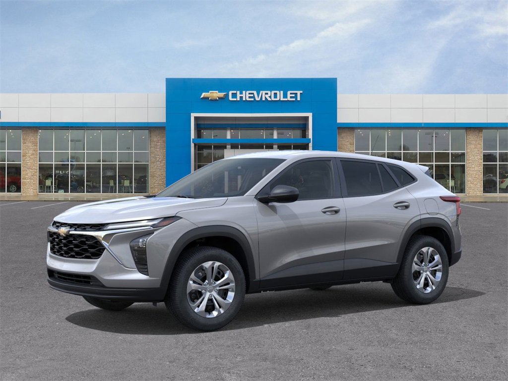 New 2026 Chevrolet Trax LS image 2