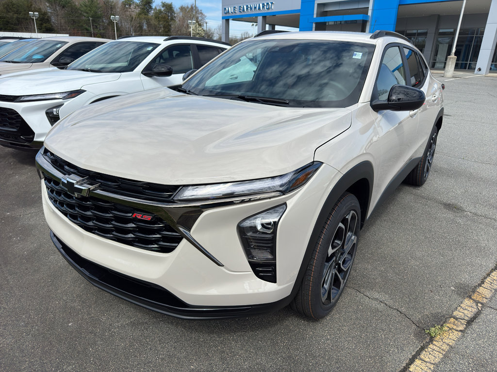 New 2026 Chevrolet Trax RS w/ Driver Confidence Package image 1