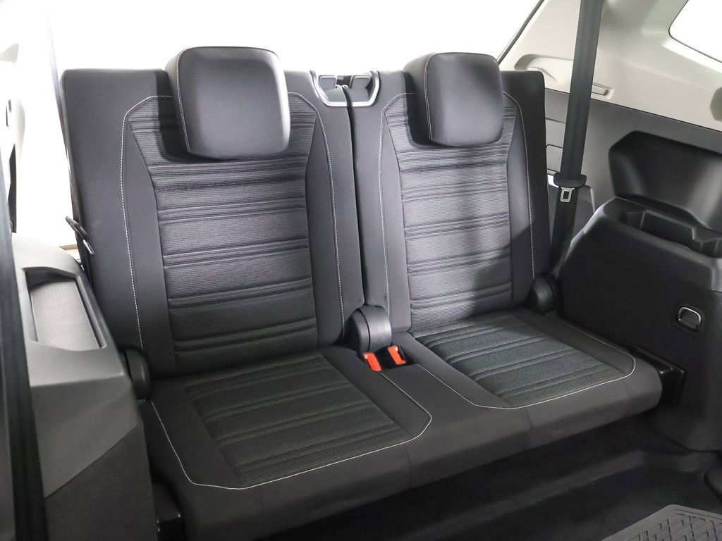 Used 2023 Volkswagen Tiguan S image 35