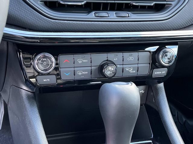 New 2026 Jeep Compass Latitude AWD/4WD image 25