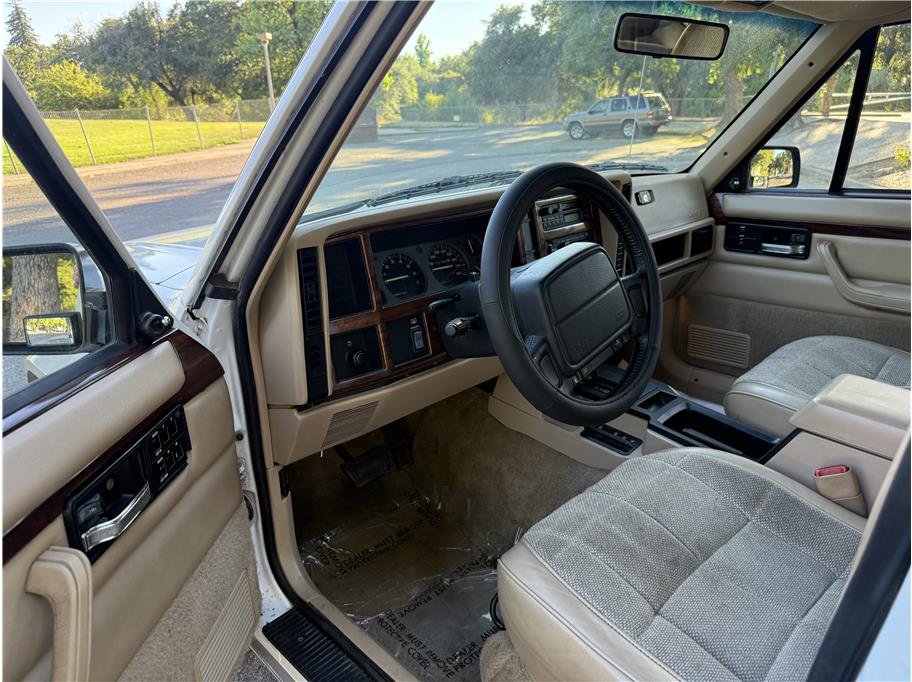 Used 1995 Jeep Cherokee Country AWD/4WD image 10