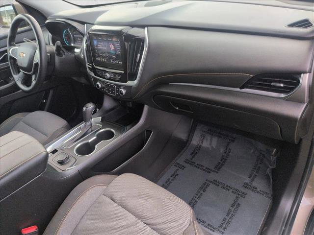Used 2020 Chevrolet Traverse LT image 23