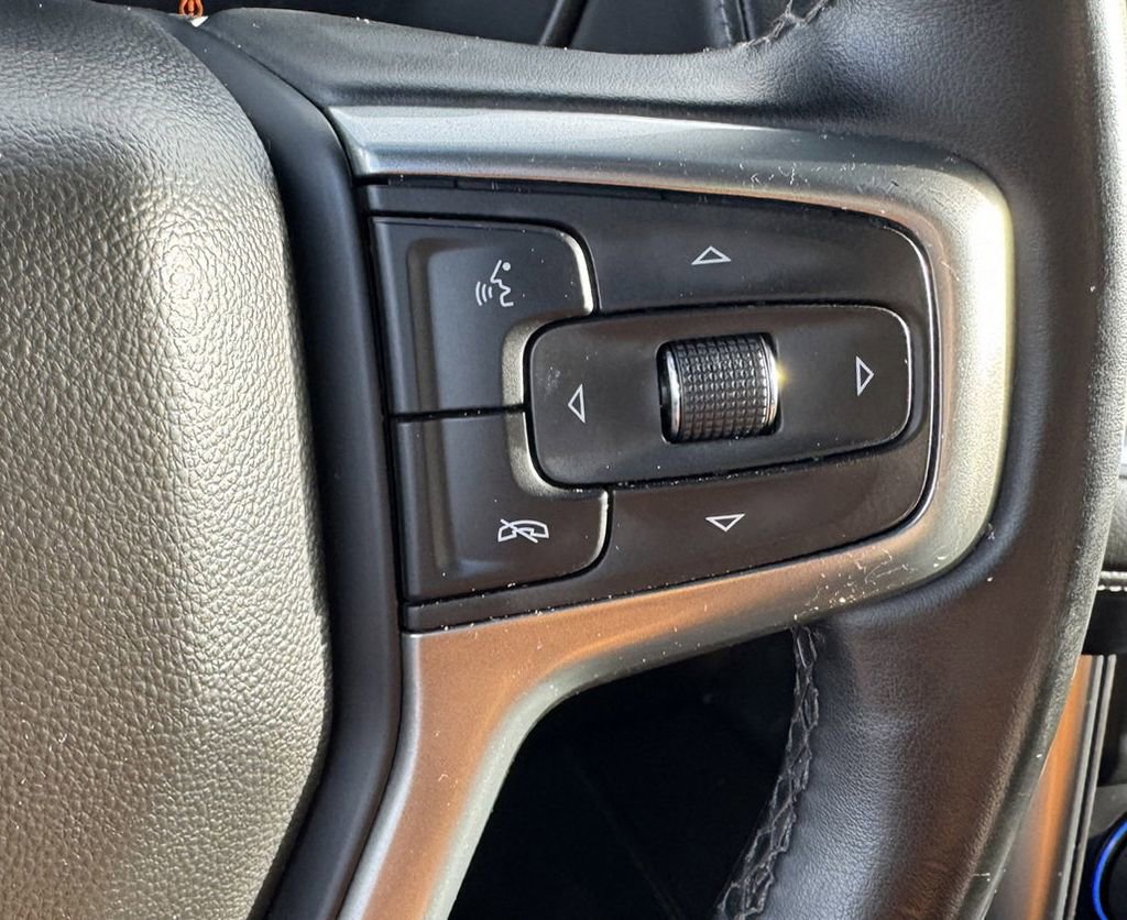 Used 2023 Chevrolet Tahoe LT w/ Luxury Package AWD/4WD image 19