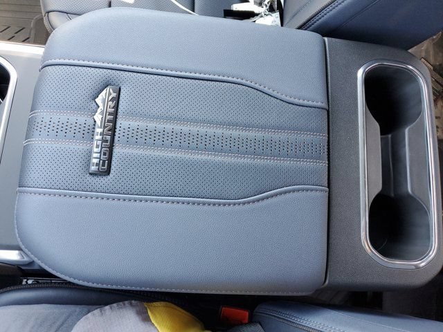 New 2026 Chevrolet Silverado 2500 High Country w/ High Country Premium Package AWD/4WD image 30