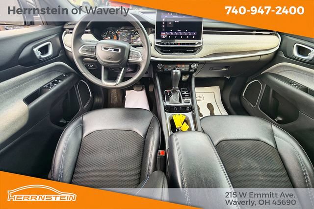 Used 2024 Jeep Compass Latitude AWD/4WD image 7