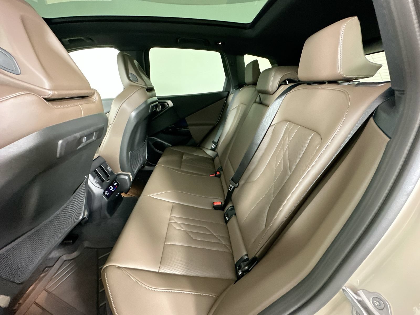 New 2026 BMW X3 xDrive30i w/ Premium Package AWD/4WD image 36