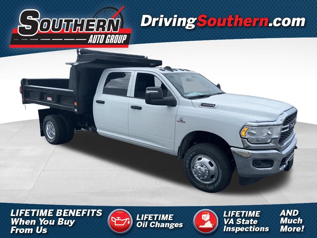 New 2024 RAM 3500 Tradesman w/ Chrome Appearance Group