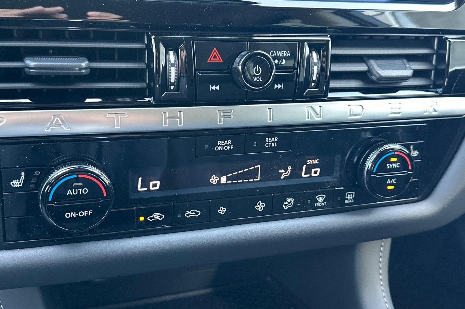 New 2026 Nissan Pathfinder SV image 21