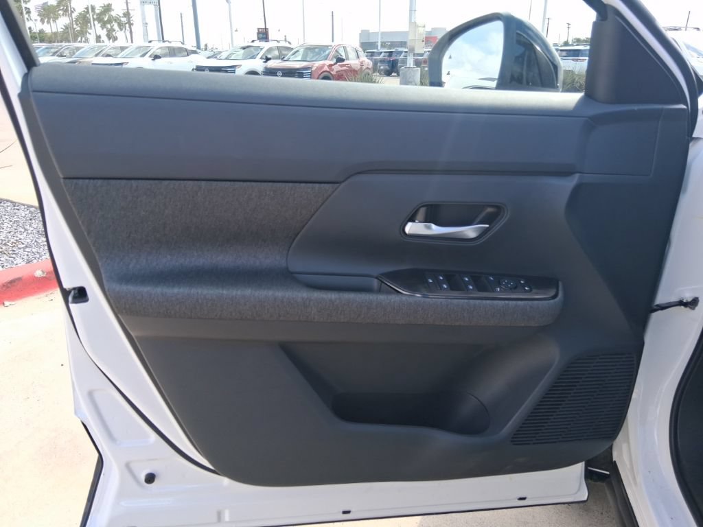 New 2026 Nissan Kicks SV w/ SV Premium Package FWD image 22