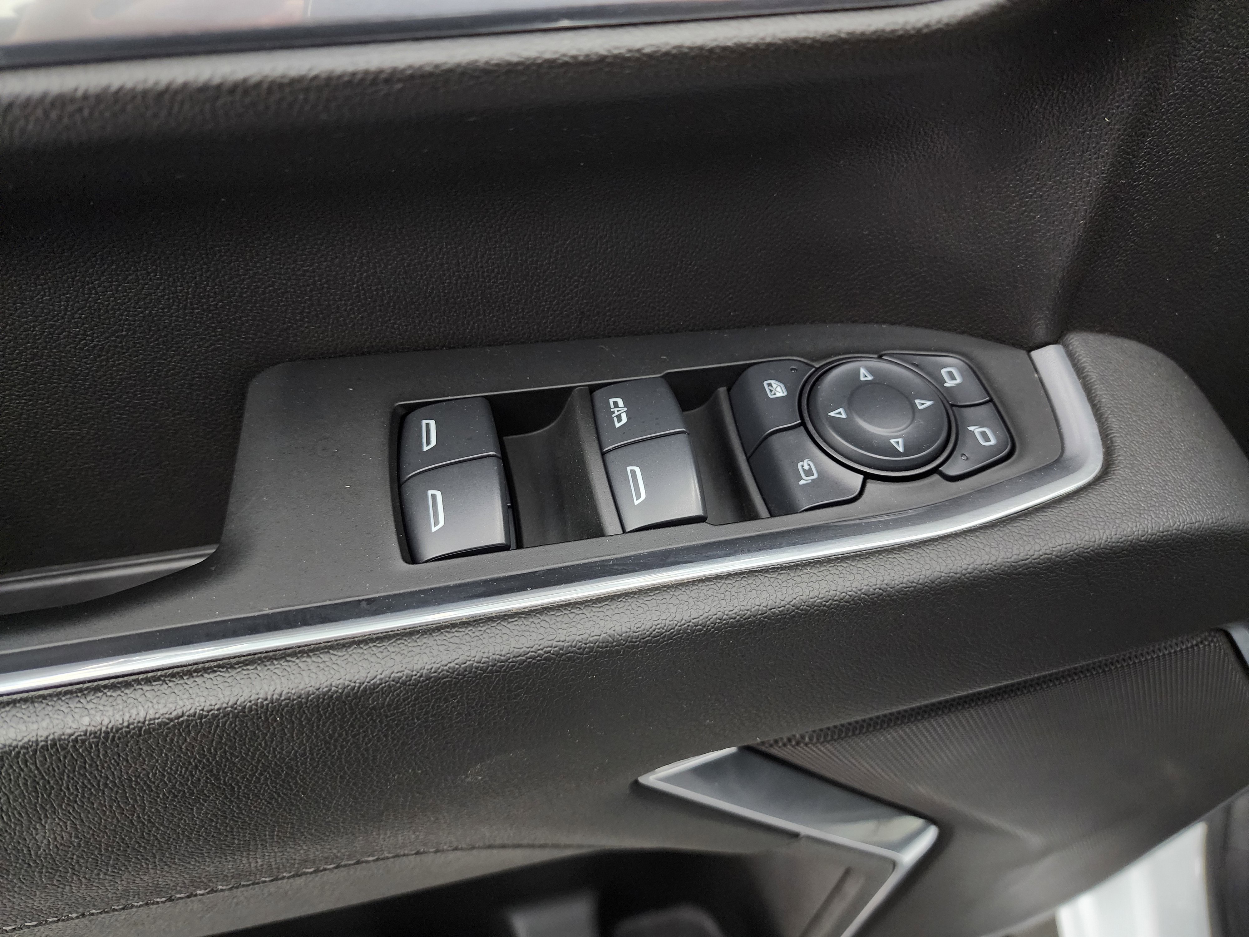 Used 2025 Chevrolet Silverado 3500 LT w/ All Star Edition image 45