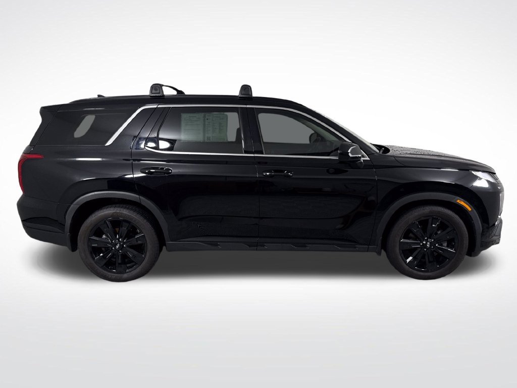 Used 2023 Hyundai Palisade XRT FWD image 2