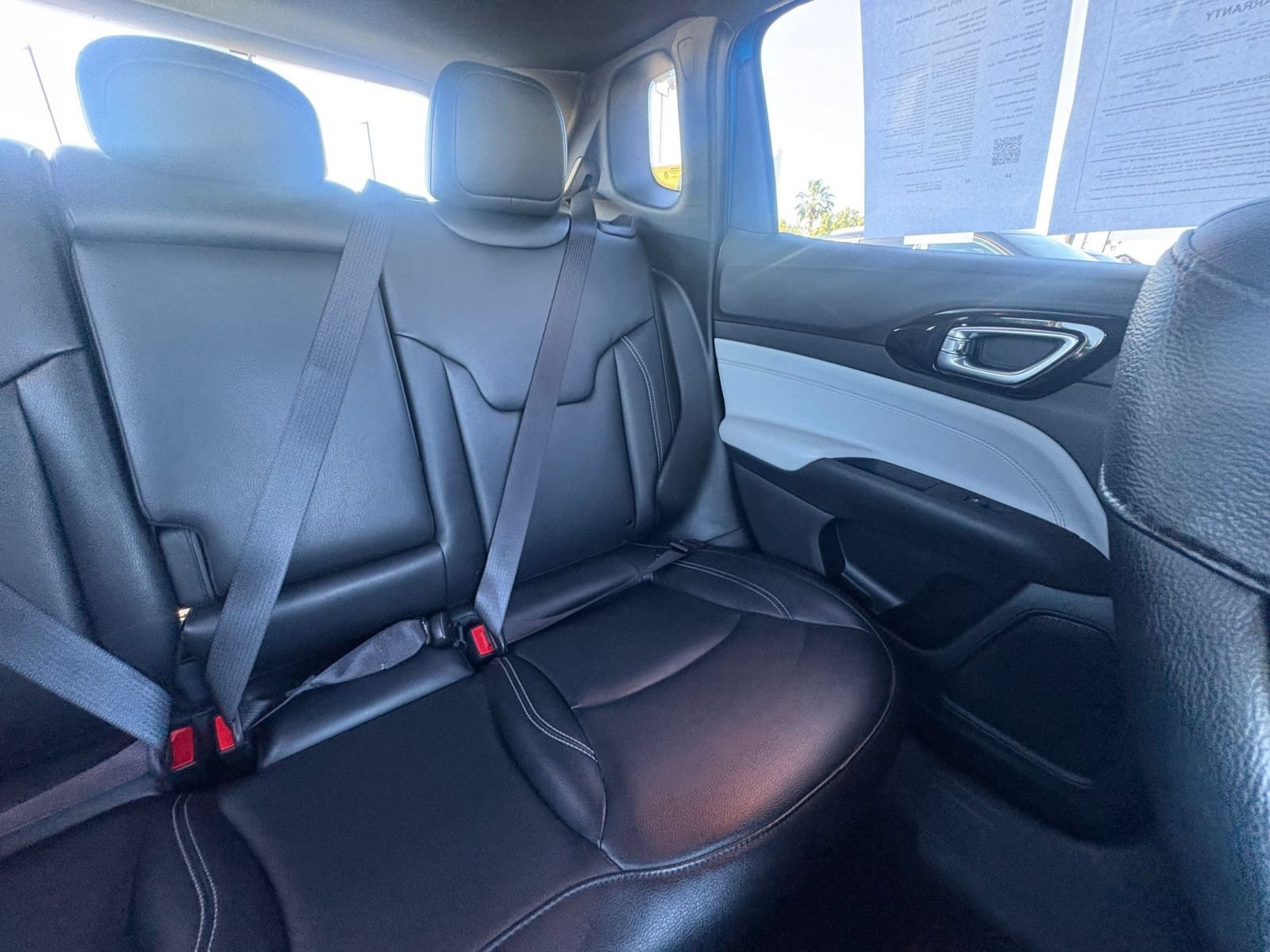 Used 2025 Jeep Compass Limited AWD/4WD image 38