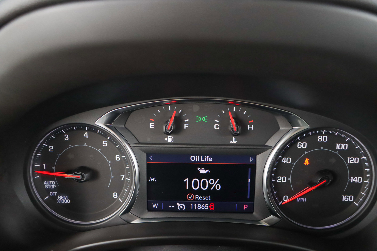 Used 2023 GMC Terrain SLT w/ Elevation Edition image 15