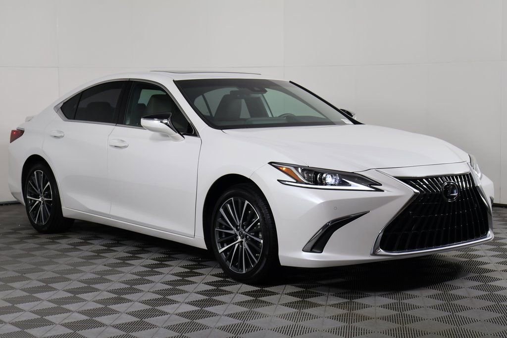 Certified 2025 Lexus ES 300h w/ Premium Package image 3