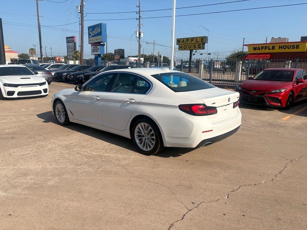 Used 2023 BMW 530i xDrive w/ Convenience Package AWD/4WD image 5