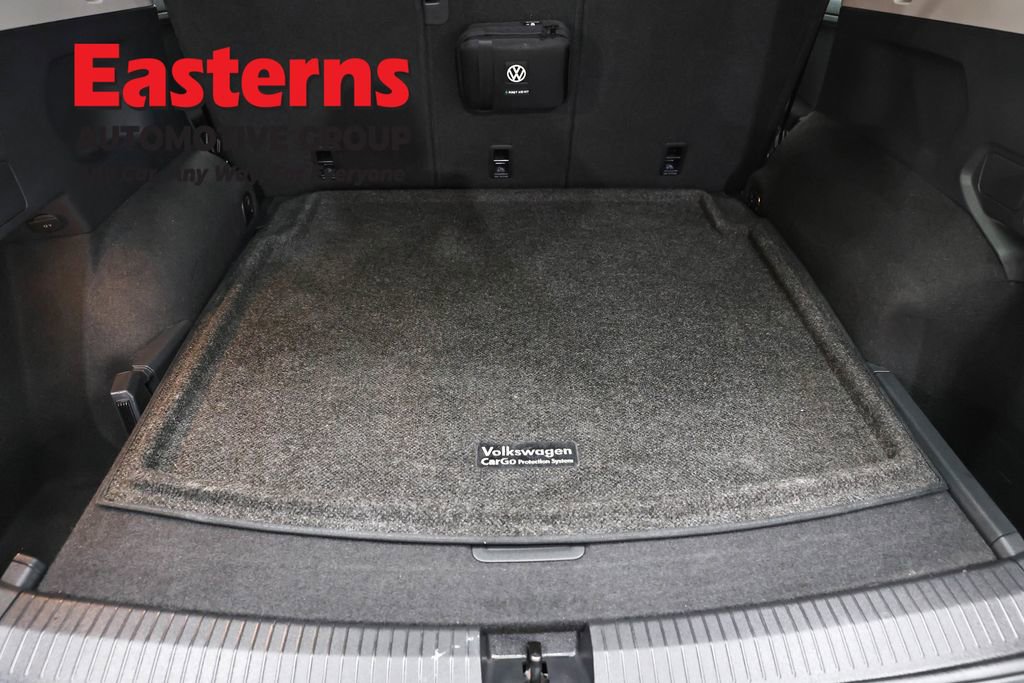 Used 2020 Volkswagen Tiguan S image 9