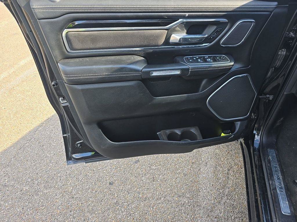 Used 2021 RAM 1500 Laramie AWD/4WD image 11