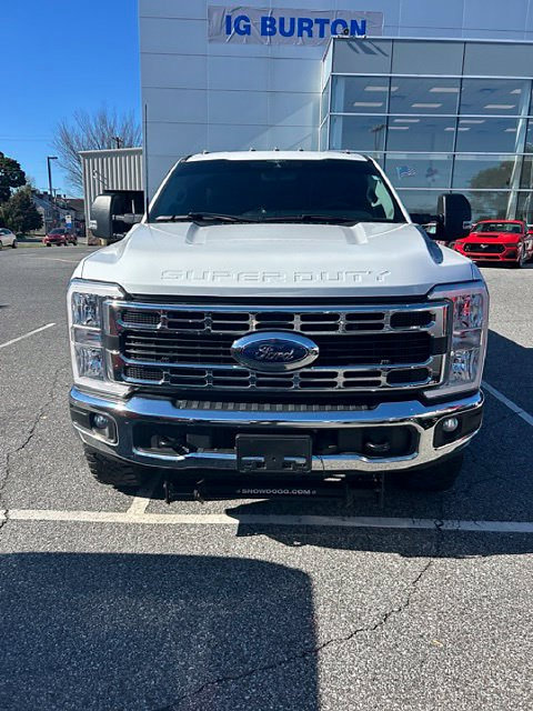 Certified 2023 Ford F350 XLT w/ Tremor Off-Road Package AWD/4WD image 15