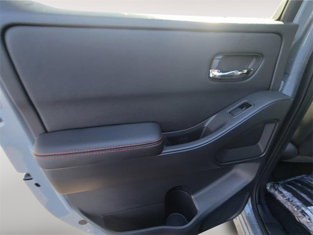 New 2025 Nissan Frontier PRO-4X image 15