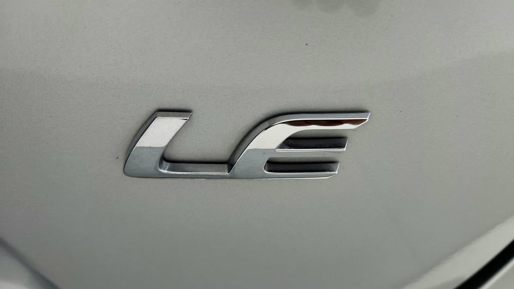 Used 2023 Toyota Corolla LE FWD image 14